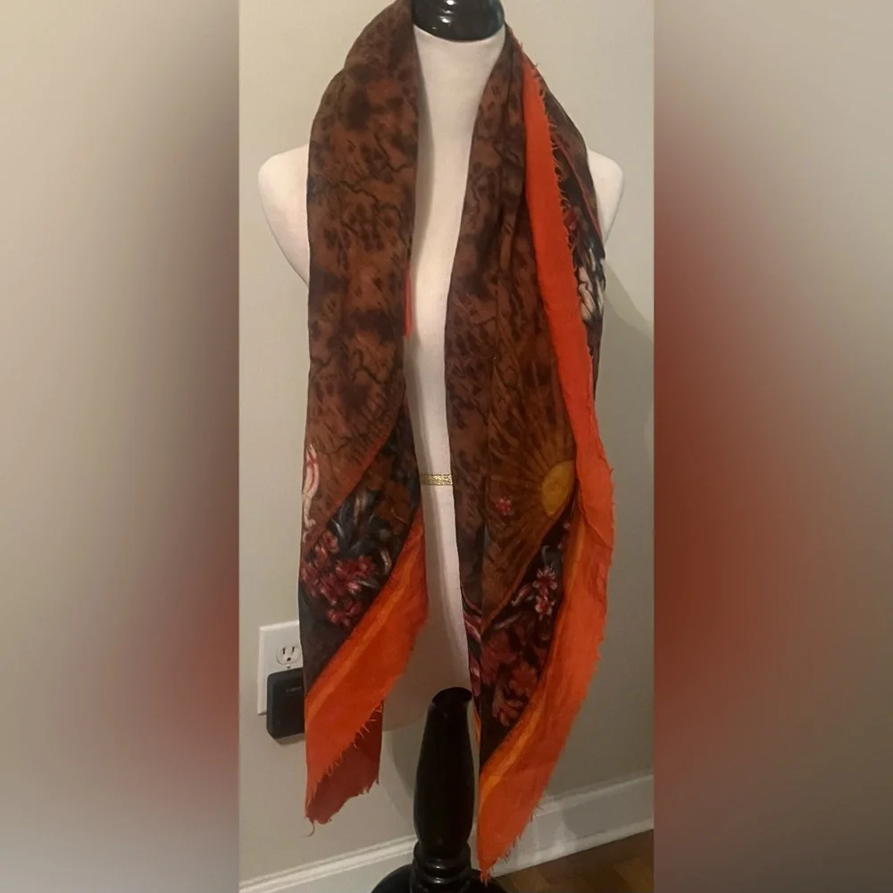 Linda Allard For Ellen Tracy Wool Scarf Rust/Brown/Orange Map Like Design 47x47
